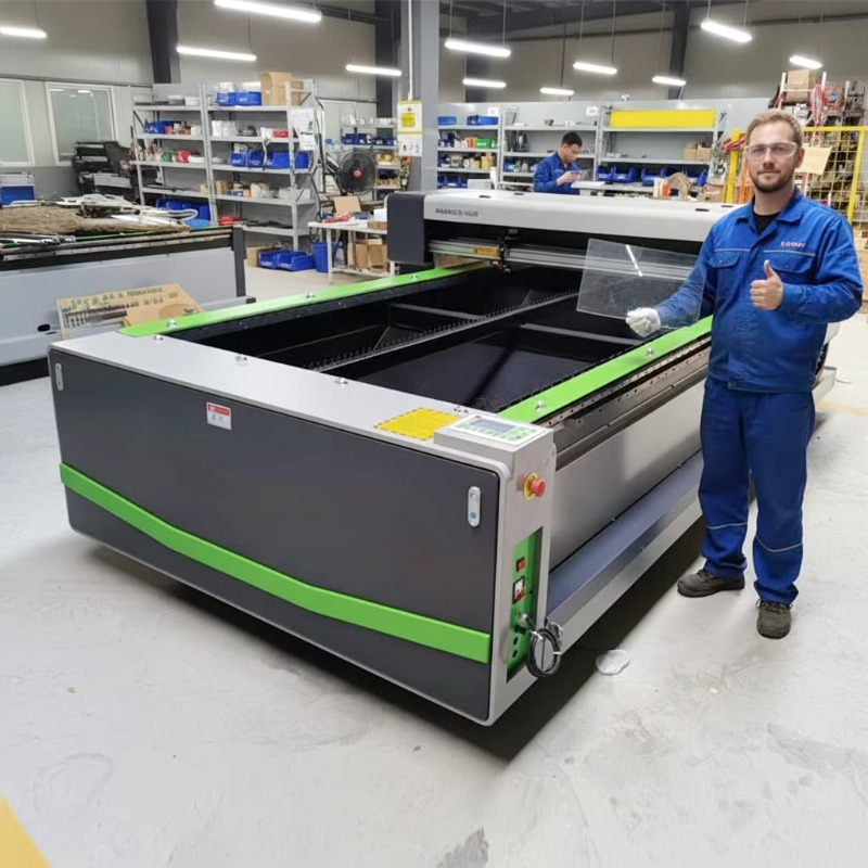 Industrial Laser Cutters - Aangepaste single-head CO2-laser snijmachine 200W 300W